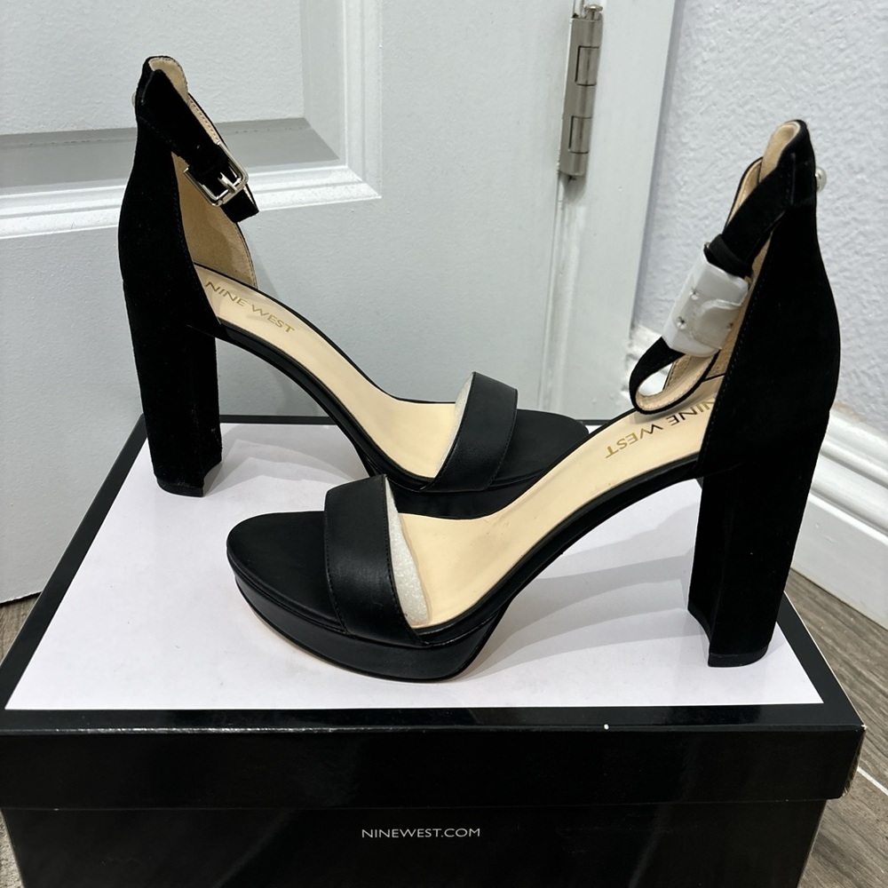 Nine West black high heels - Picture 3 of 8